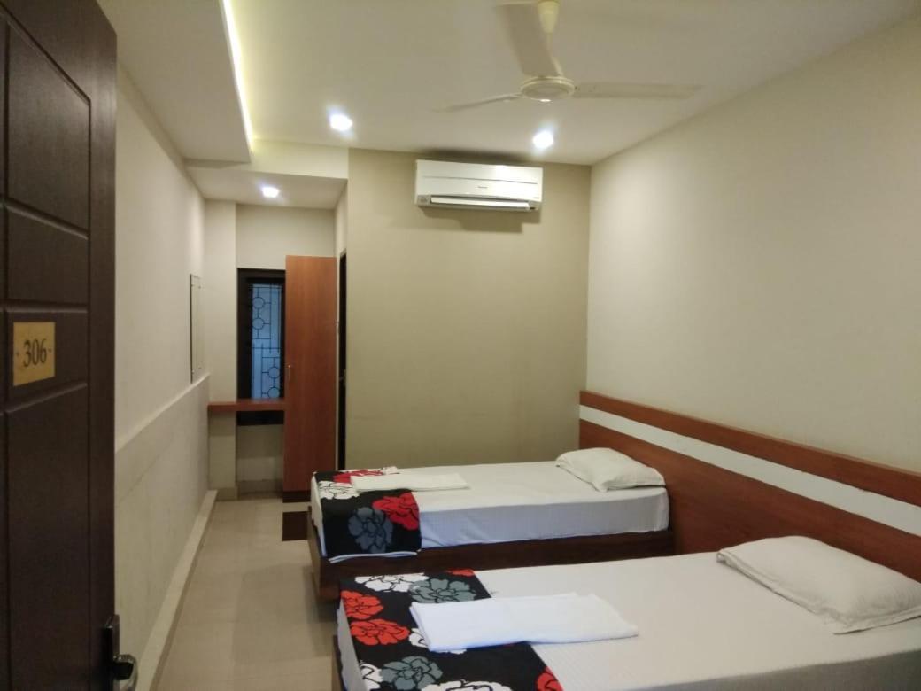 Tirur Tourist Home Eksteriør billede